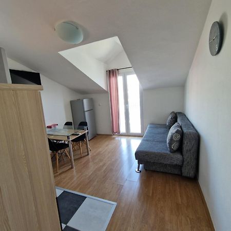 Apartmani "Ivan" Marina Ngoại thất bức ảnh