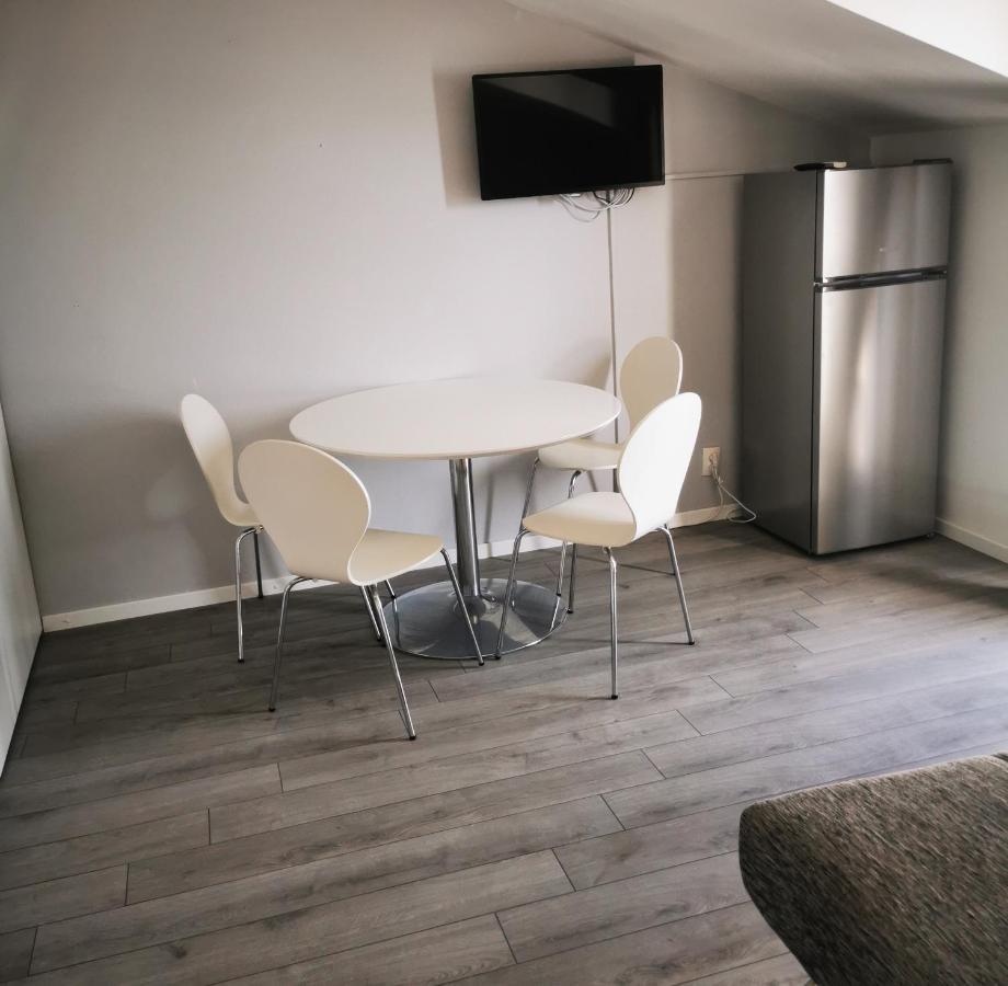Apartmani "Ivan" Marina Ngoại thất bức ảnh